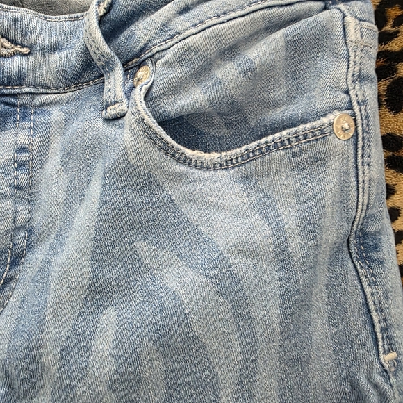 We The Free Zebra Print Flare Jeans Size 25 Boho Y2K Festival Denim - Picture 4 of 6